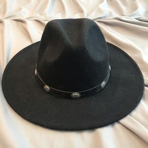 Black fedora hat